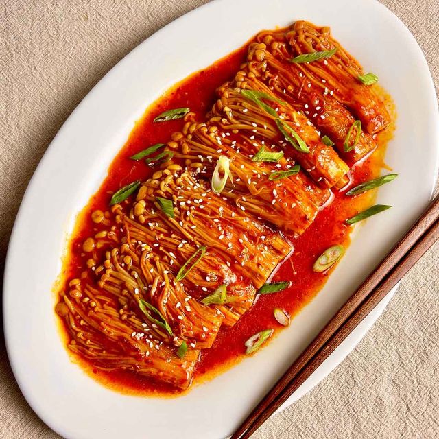 ทำไมบางคนชอบกินอาหารรสจัด? เมื่อความเผ็ด เปรี้ยว เค็ม กลายเป็นความสุขของลิ้น