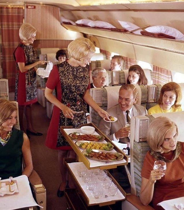 ทำไมบางคนขึ้นเครื่องแล้วนอนไม่เคยหลับ ทั้งที่ง่วงแทบตาย