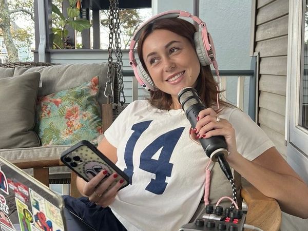 Podcast ทำไมใครๆ ก็ชอบฟัง เมื่อ “เสียง” กลายเป็นเพื่อนในชีวิตประจำวัน