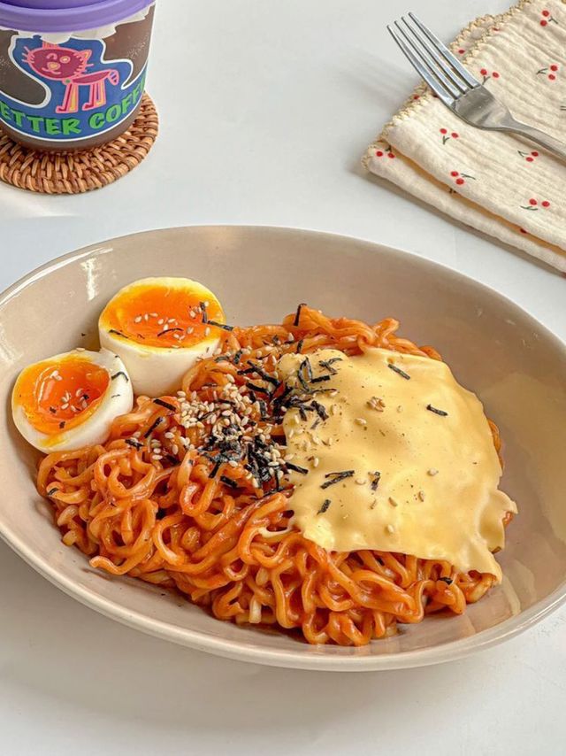 ทำไมบางคนชอบกินมาม่า ทั้งที่รู้ว่าไม่ค่อยดีต่อสุขภาพ