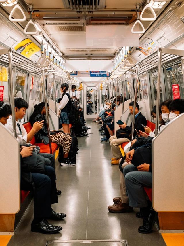 นั่งรถไฟฟ้า ช่วยโลกได้จริงไหม เรื่องเล็กที่มีผลมากกว่าที่คิด