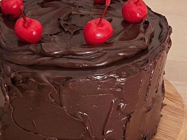 เค้กช็อกโกแลต ขนมหวานธรรมดาที่ทำให้คนทั้งโลกใจอ่อน