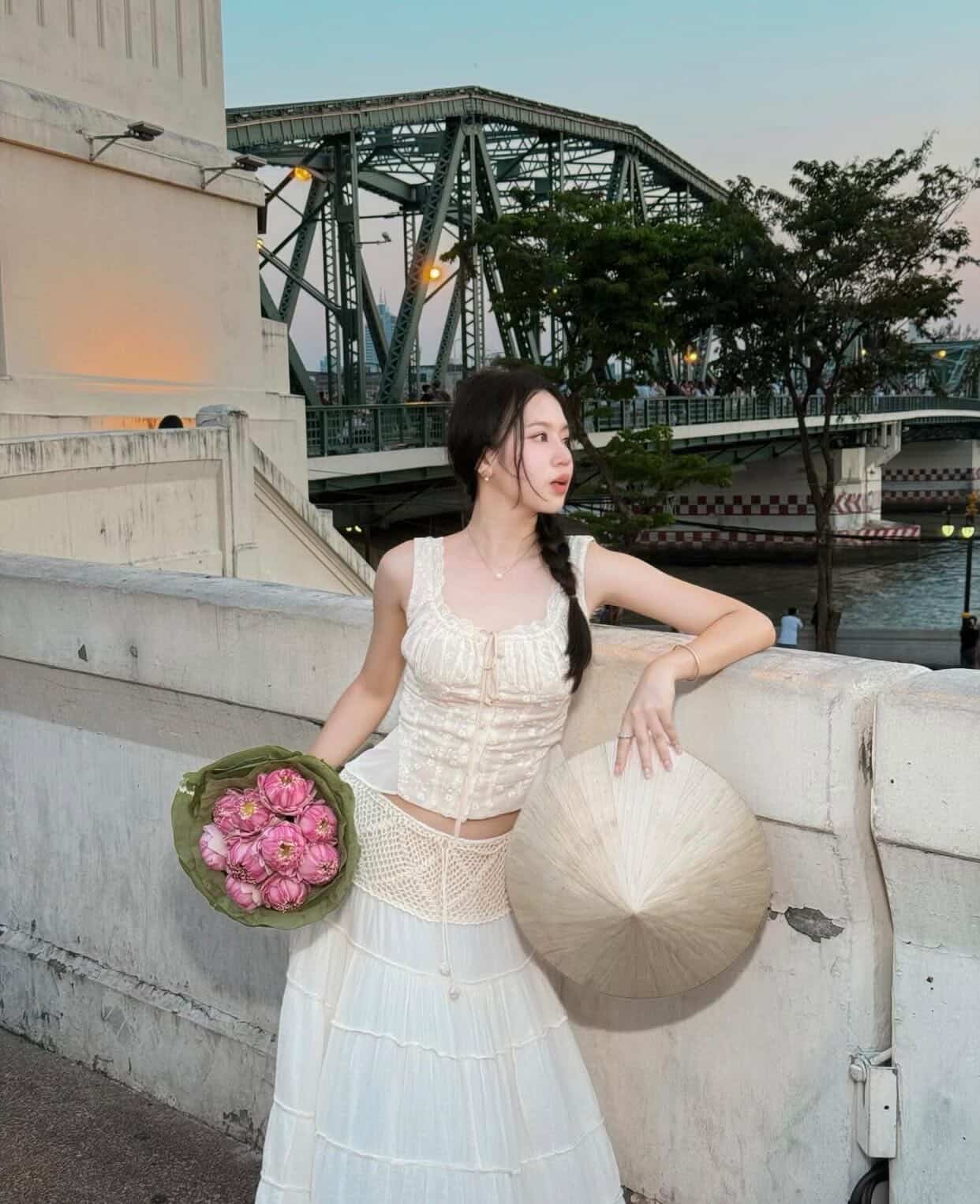 “ดอกบัว” จากดอกไม้ไหว้พระ…สู่ช่อดอกไม้สุดฮิตอีกครั้ง Image1