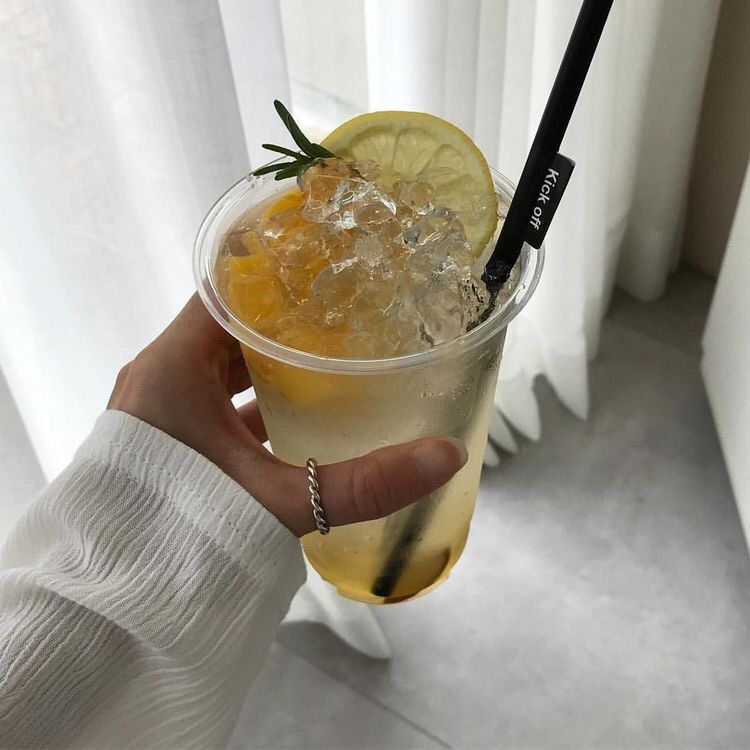 โซดาเครื่องดื่มใสๆ ที่ซ่อนความสดชื่นของหน้าร้อนไว้เต็มแก้ว Image3