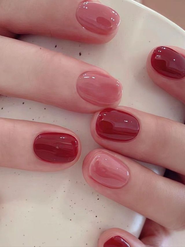 “Overlay เล็บ” ทำไมหลายคนติดใจ…ทั้งที่ดูเหมือนแค่เคลือบเล็บ?