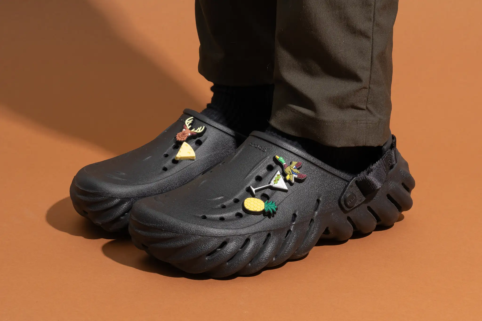 Crocs จากรองเท้าหัวโตสู่ไอคอนโลก