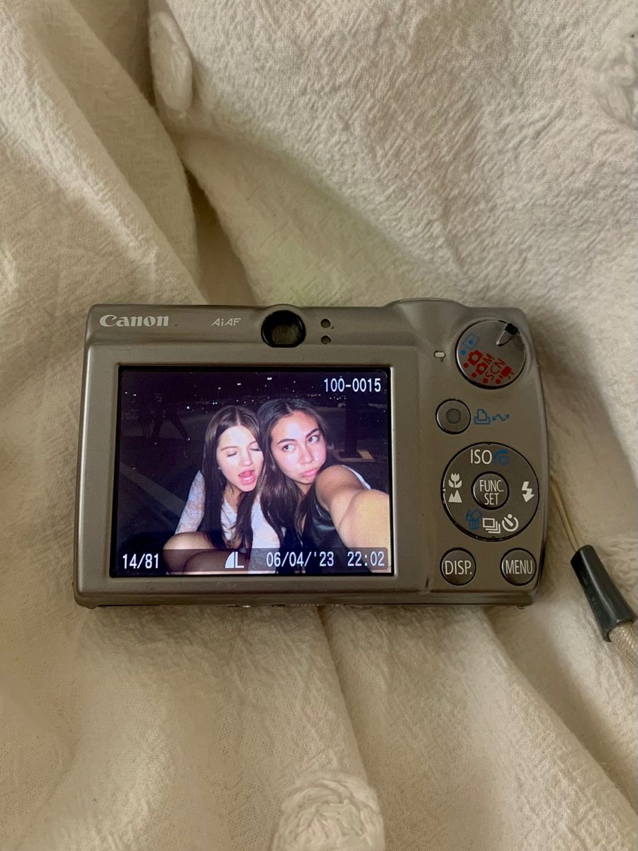 จากเทคโนโลยีล้ำ สู่ความเรียล การกลับมาของกล้องดิจิตอล Image2