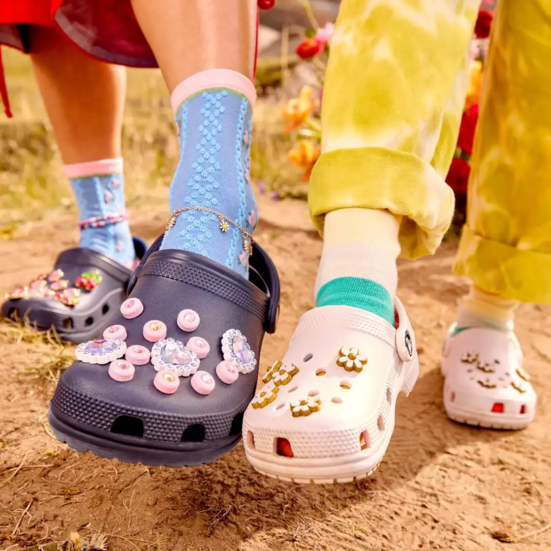 Crocs จากรองเท้าหัวโตสู่ไอคอนโลก