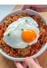 อาหารเย็นสไตล์เกาหลี ทำกินเองได้ที่บ้าน