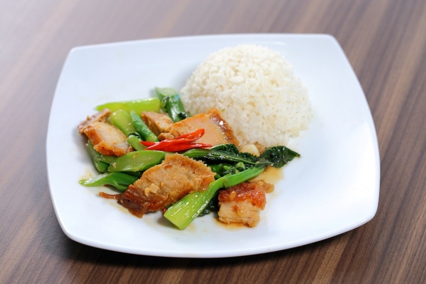 เมนูข้าวจานเดียวสุดฮิตในร้านตามสั่ง Image1