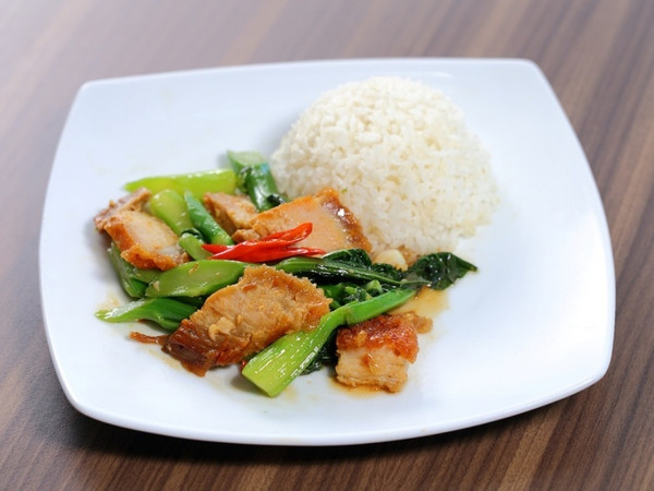 เมนูข้าวจานเดียวสุดฮิตในร้านตามสั่ง