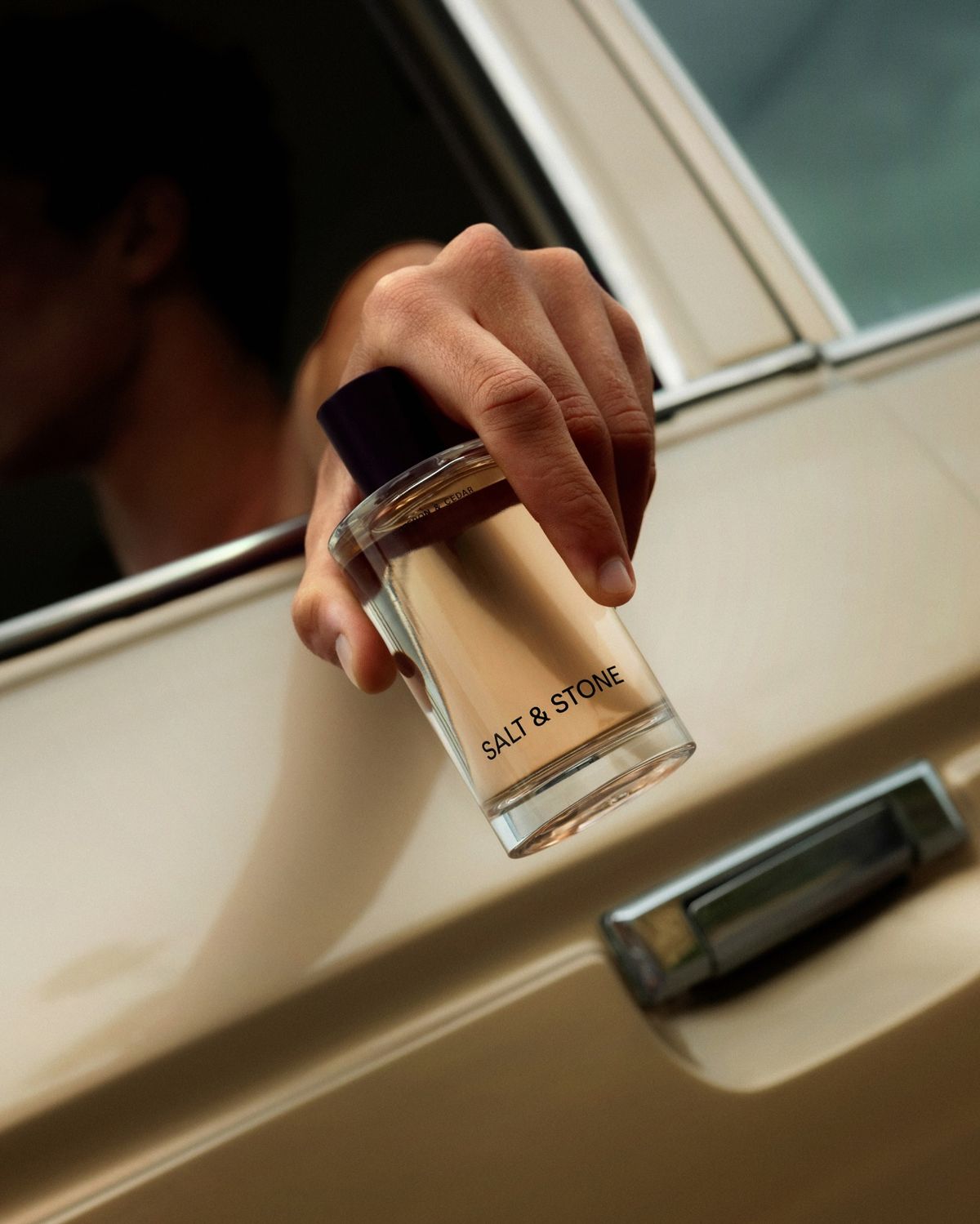 กลิ่นน้ำหอมบอกนิสัยคนได้จริงไหม…หรือเราแค่คิดไปเอง? Image3