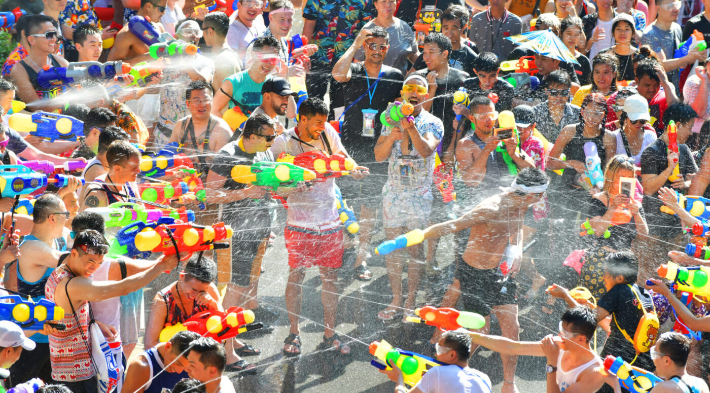 เล่นสงกรานต์ทุกวัน สระผมทุกวัน ทำไมผมยิ่งแห้ง? Image3