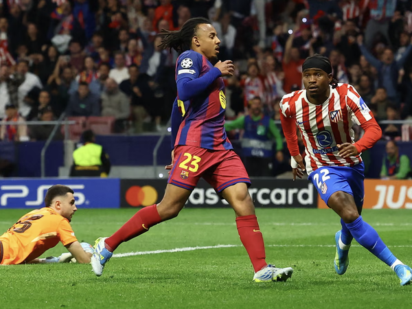 Atletico 1-2 Barcelona: ตราหมีหืดจับ ยันบาร์ซ่า 10 คนอยู่หมัด สกอร์รวมเฉือนเข้ารอบ