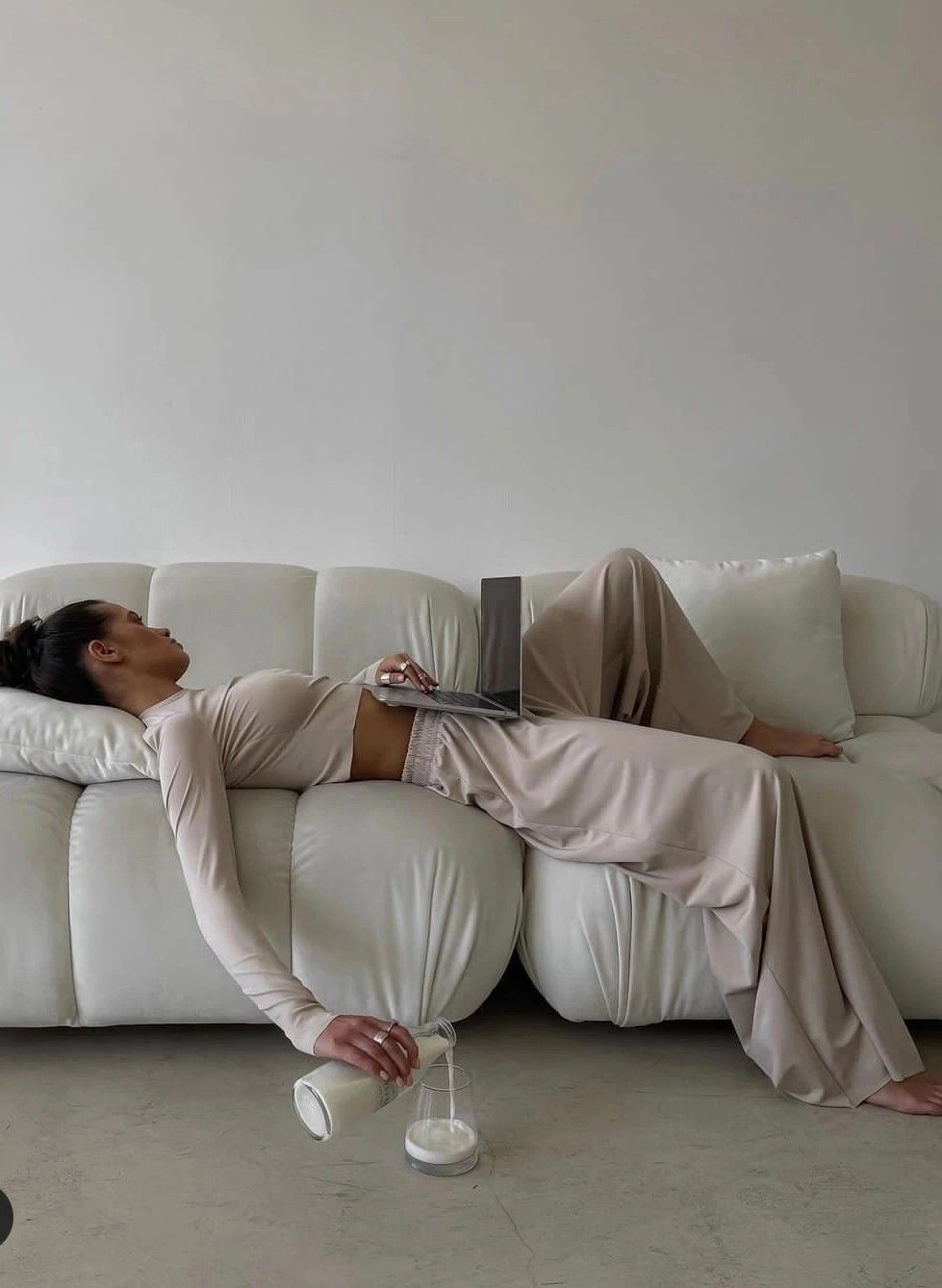 “นอนเท่าไหร่ก็ไม่พอ” จริง ๆ แล้วเราขาดการนอน…หรือขาดอะไรบางอย่าง? Image1