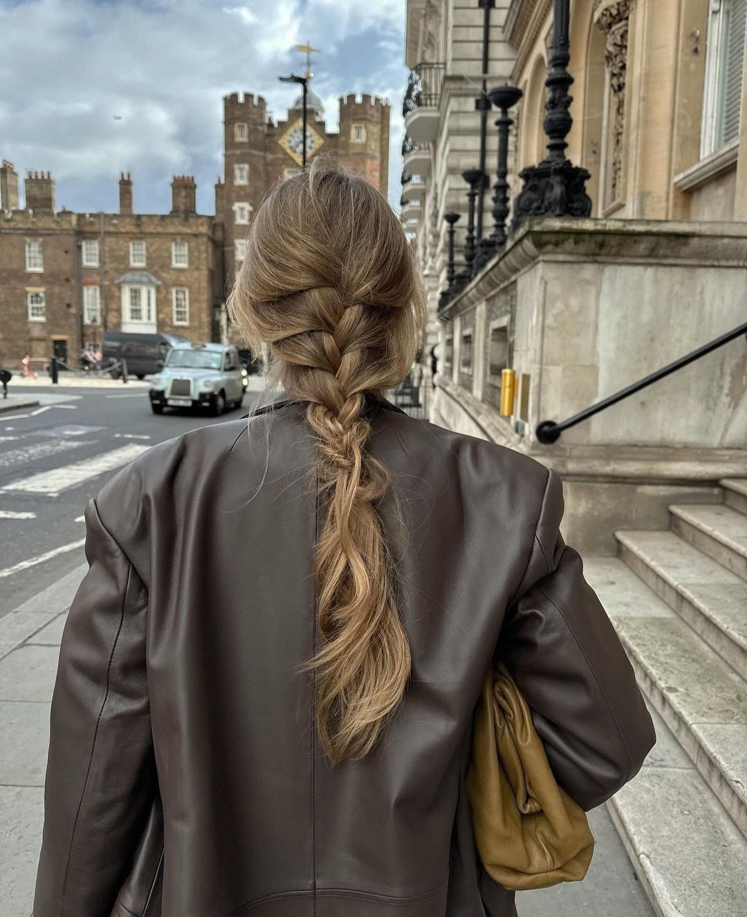 “ผมเปีย” ทรงง่าย ๆ แต่ทำไมถึงกลายเป็นตัวเลือกที่สบายที่สุดในหลายวัน?  Image1