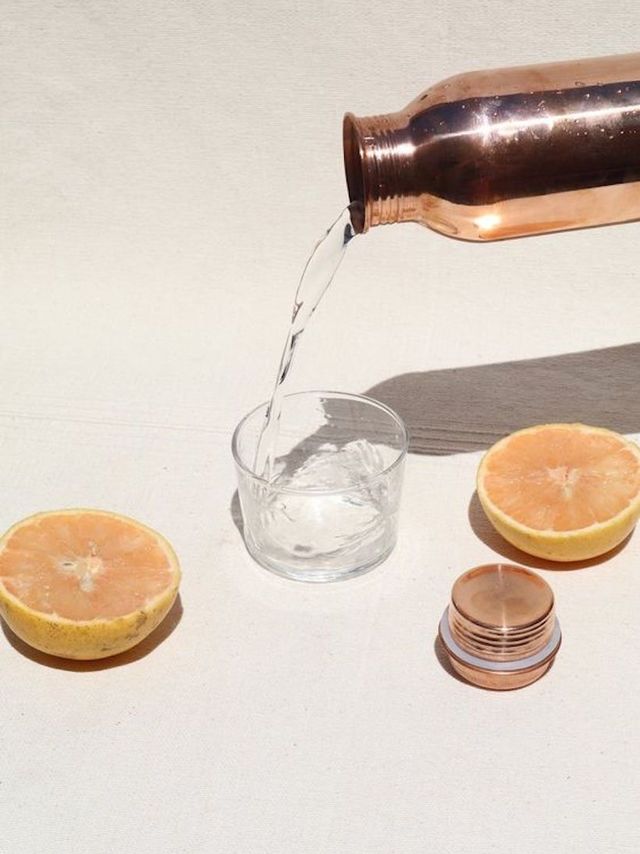 ดื่มน้ำเยอะช่วยหน้าใสจริงไหม? เรื่องง่าย ๆ ที่หลายคนเข้าใจครึ่งเดียว