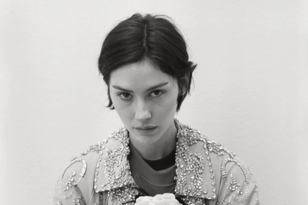Gracie Abrams กับบทใหม่ที่โตขึ้นกว่าเดิมใน Daughter From Hell Image4