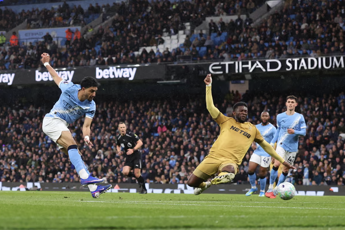 แมนฯ ซิตี้ อัดพาเลซ 3-0 ลุ้นแชมป์พรีเมียร์ลีกต่อ Image1
