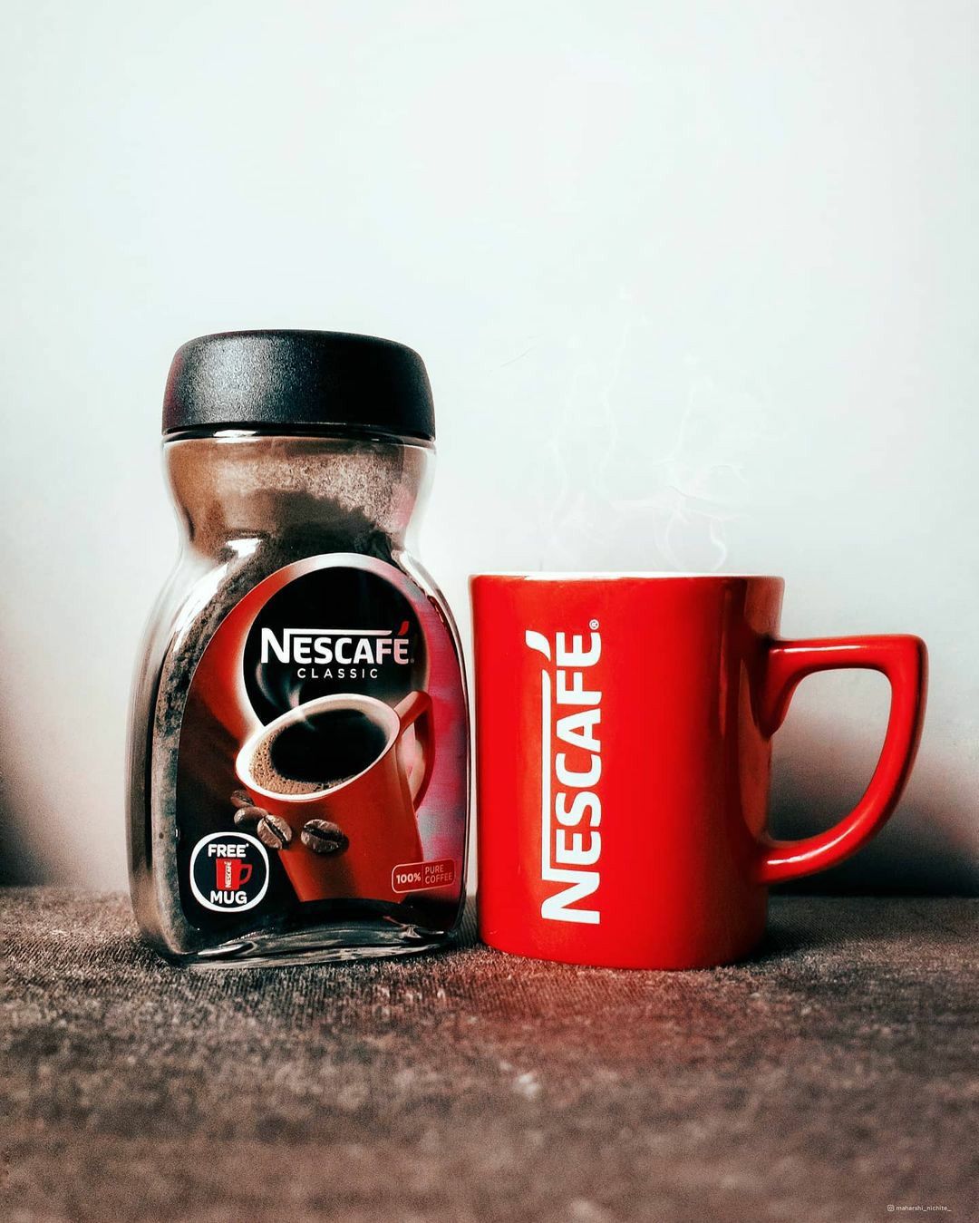 Nescafé แบบซอง vs ขวด พร้อมชง
