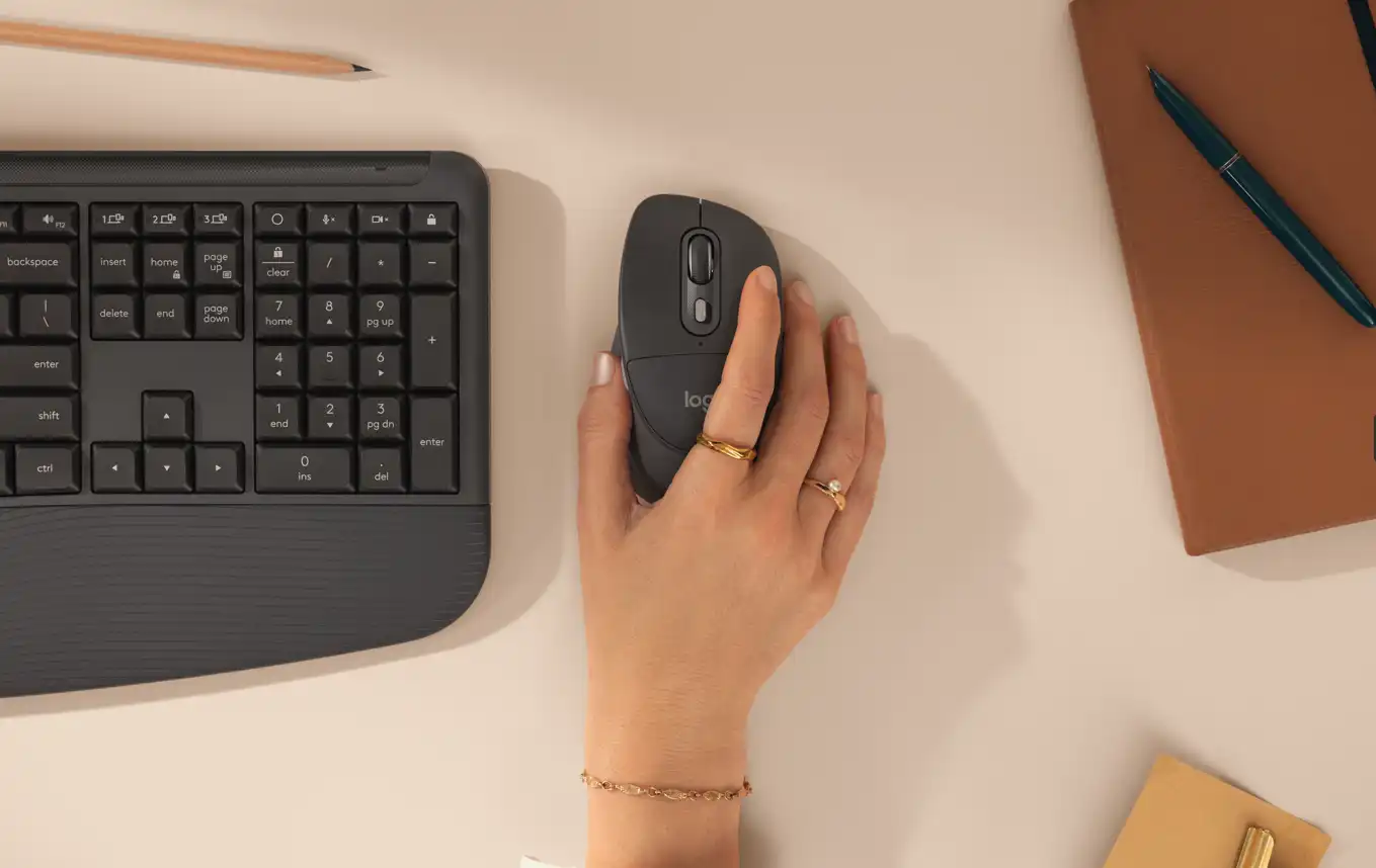 Logitech เปิดตัว Signature Comfort Plus อุปกรณ์สาย Ergonomic สำหรับคนนั่งคอมนาน Image1