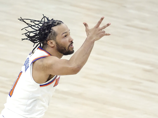 Brunson  พา Knicks พลิกชนะเกมแรก NBA Finals