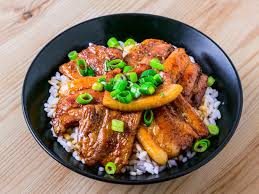 ข้าวหน้าหมู (บูตะด้ง) รสชาติแตกต่างจากกิวด้งอย่างไร Image1