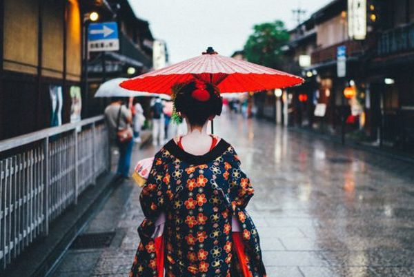 การฝึกฝนของเกอิชา กว่าจะเป็นมืออาชีพต้องเรียนรู้อะไรบ้าง