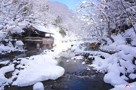 อนเซ็นในฤดูหนาว ทำไมถึงเป็นประสบการณ์ที่หลายคนใฝ่ฝัน Image1