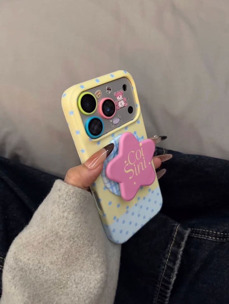 เคสโทรศัพท์...ก็บอกฟีลของคนใช้ได้เหมือนกัน Image2