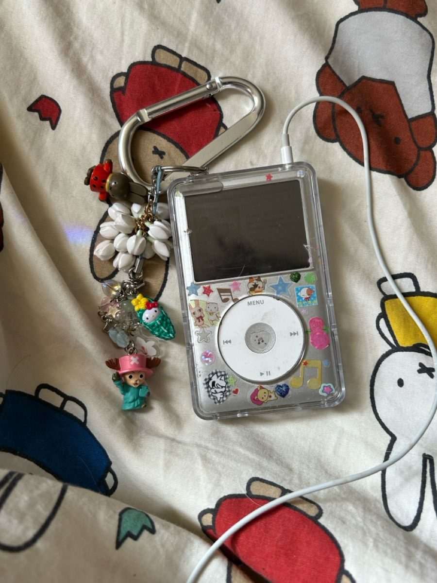 ฟังเพลงด้วย iPod ทำไมหลายคนยังหลงรัก ทั้งที่มือถือก็ทำได้ Image3