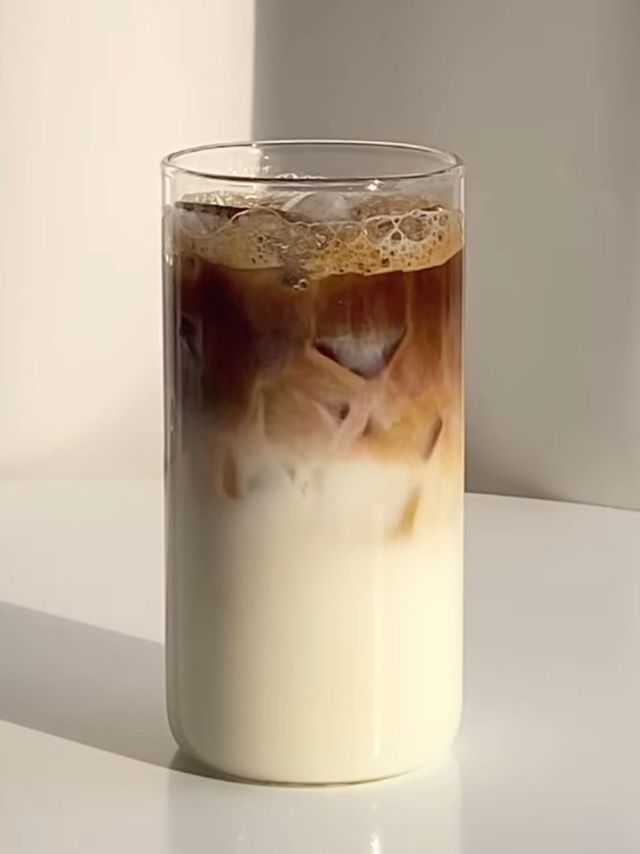 ลาเต้ กาแฟแก้วโปรดของคนที่อยากเริ่มต้นวันแบบนุ่ม