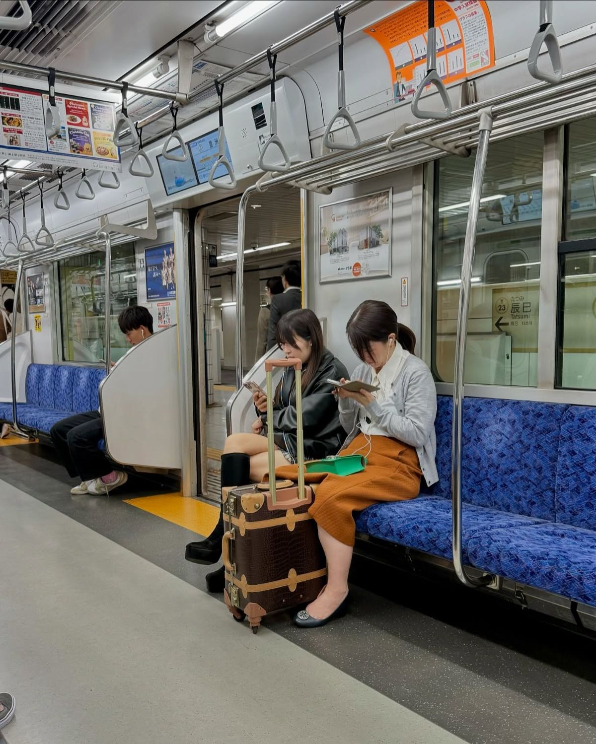 ทำไมบางคนโดนไฟฟ้าช็อตบ่อย? ทั้งที่แค่จับลูกบิดประตู! Image1