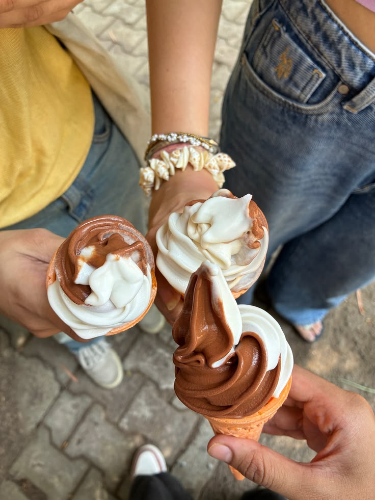 ทำไมหน้าหนาว...ยิ่งอยากกินไอศกรีม? ฟังดูแปลก แต่หลายคนเป็นเหมือนกัน! Image3