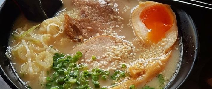 มื้อกลางวันงบร้อยเดียว ใกล้ตลาดใหม่รัชดา