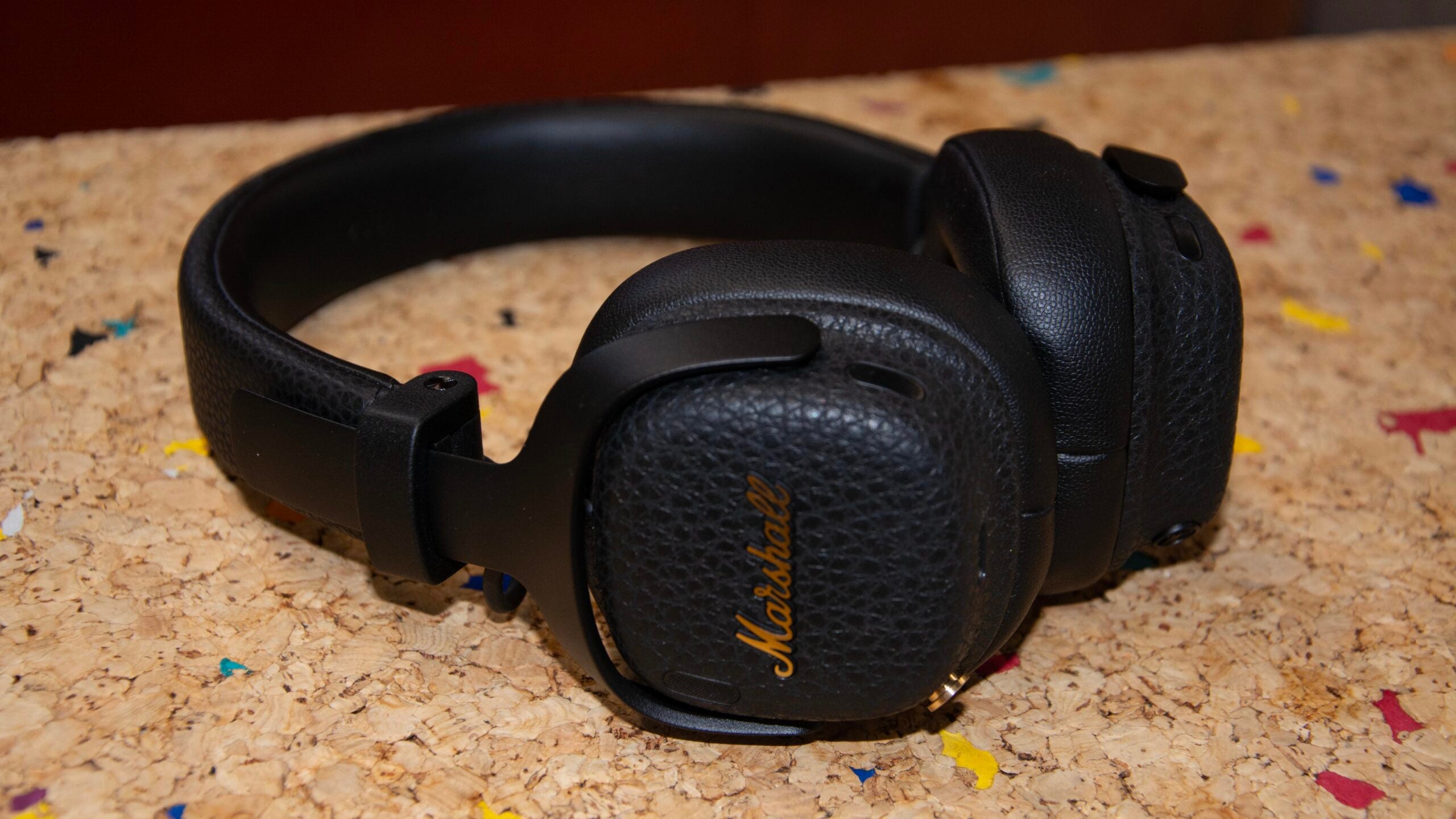 หูฟังแม่เหล็กแพลนาร์พรีเมียม: ทำไม Dan Clark Audio ÆON CORE น่าจับตามากกว่าไดนามิกทั่วไป
