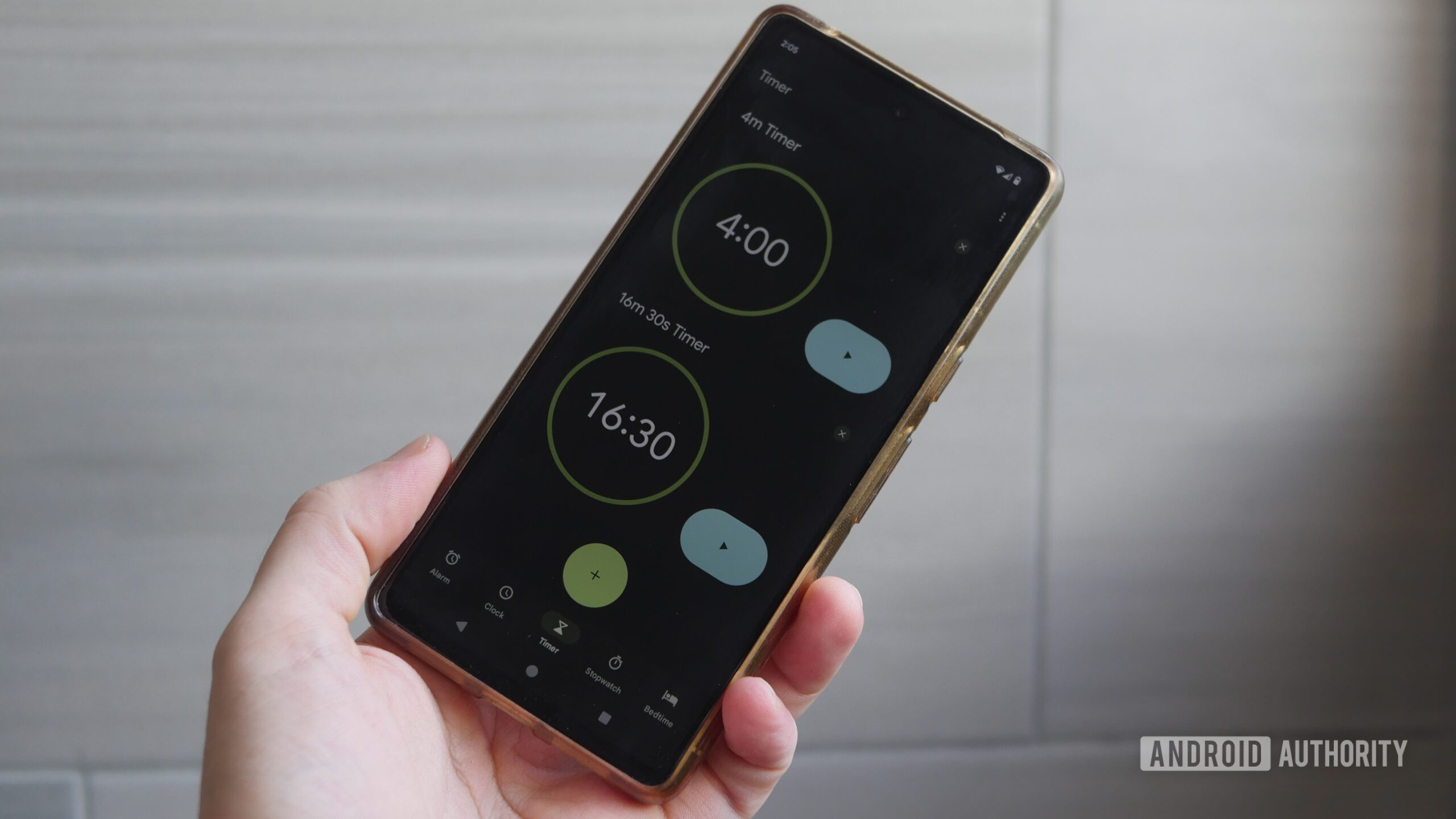 Google Clock v9.0 ดัน Live Updates ให้ตัวจับเวลาขึ้น Lock Screen เต็มรูปแบบ