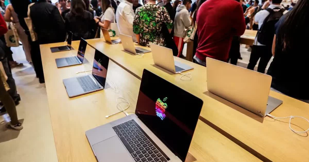 MacBook Air M5 vs M6 ซื้อเลยตอนนี้หรือรอดี