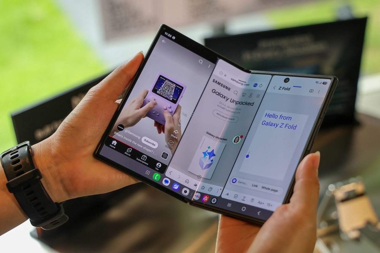 Galaxy Z Fold8 Ultra จอพับ 8 นิ้ว เปลี่ยนมือถือให้เป็นเวิร์กสเตชันพกพา