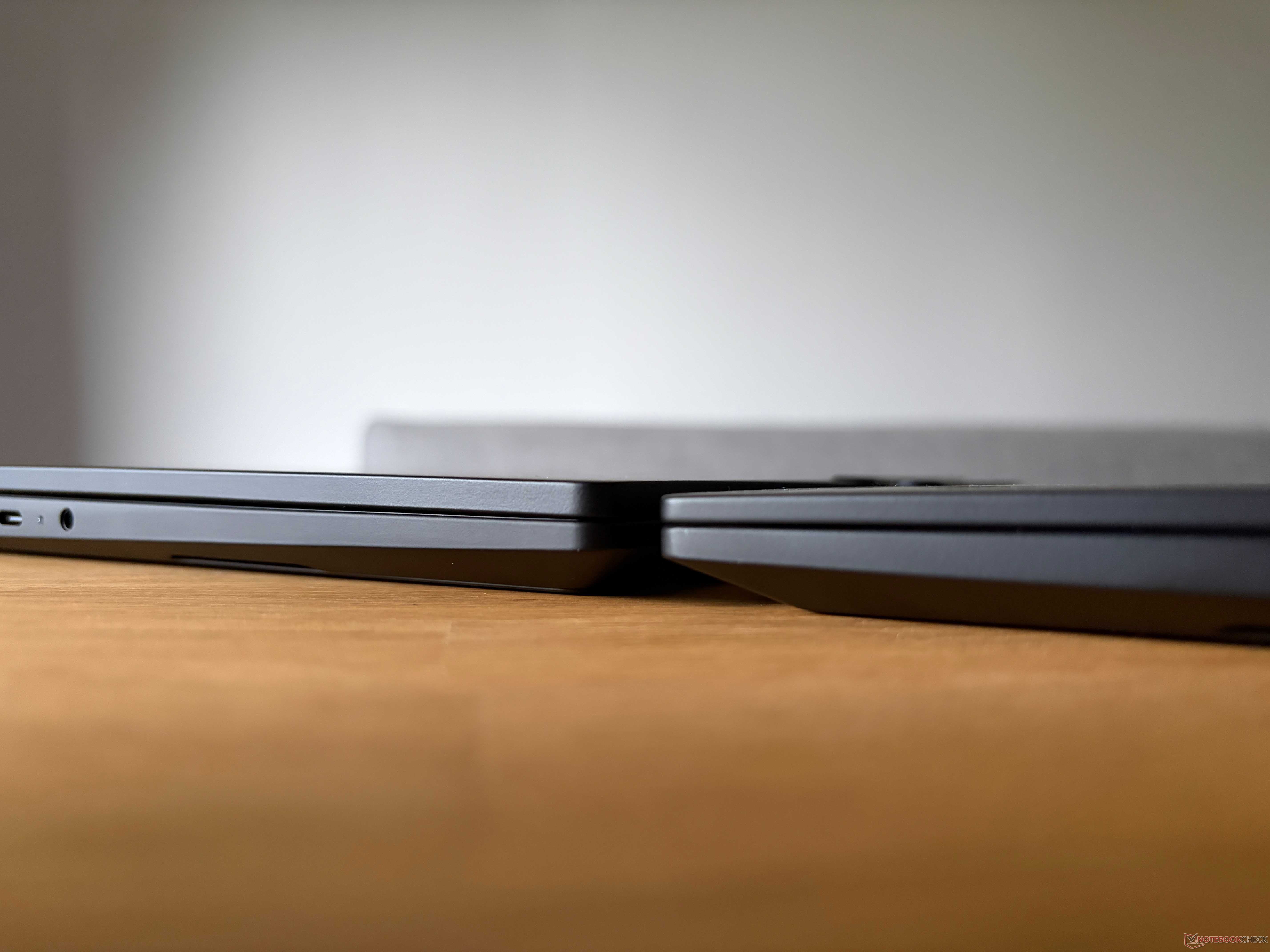 ThinkPad X1 Carbon Gen 14 เลือกจอ OLED หรือ IPS ให้ตรงสไตล์งาน