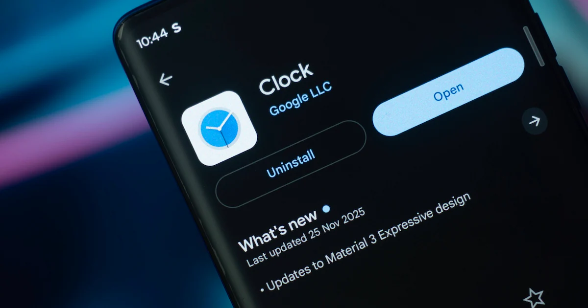 Google Clock v9.0 ดัน Live Updates ให้ตัวจับเวลาขึ้น Lock Screen เต็มรูปแบบ