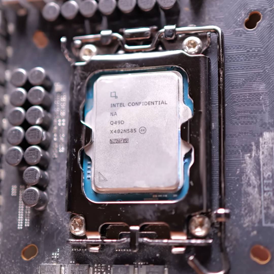 Core i9-14901KE ต้นแบบ 8 แกนที่แตะ 7.4 GHz บนความเย็นติดลบ