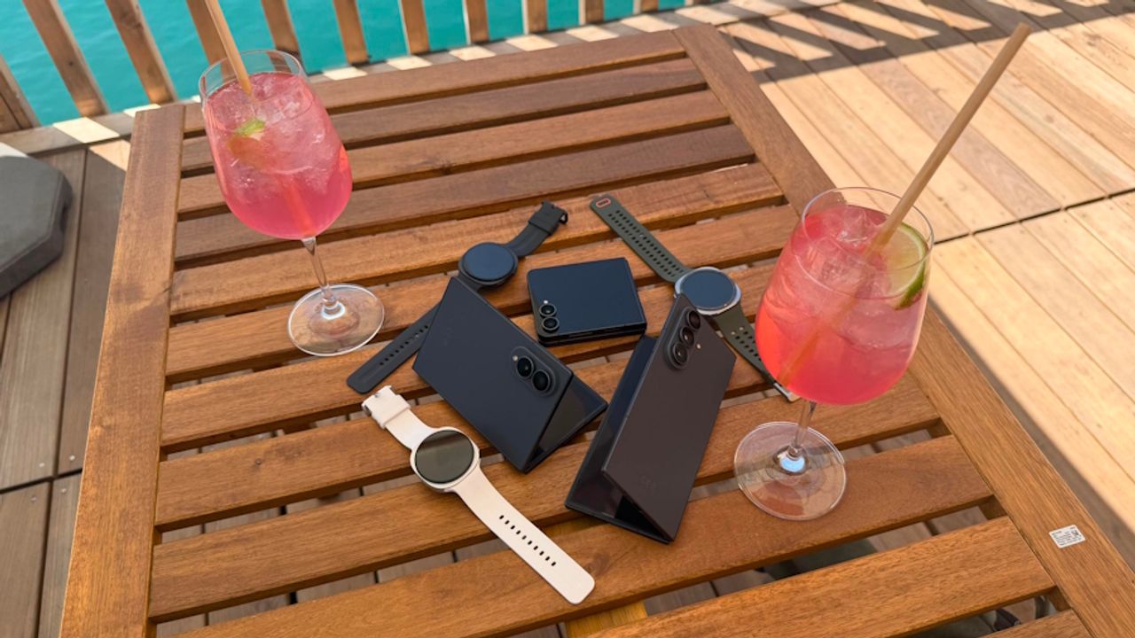 ใช้ Galaxy Z Fold8 เป็นสตูดิโอพกพา: จอพับได้สำหรับสร้างสรรค์