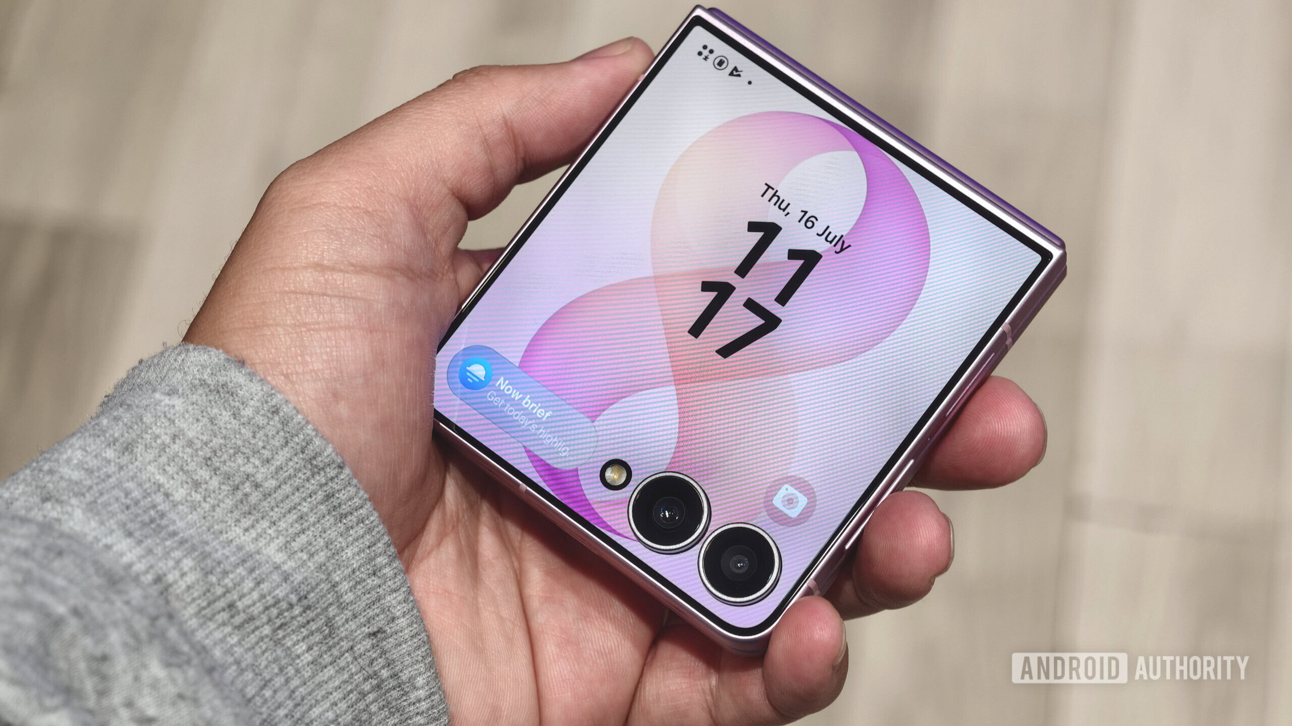 ใส่รหัส PIN พลาด 13 ครั้ง มือถือ Samsung ถูกล็อกถาวร