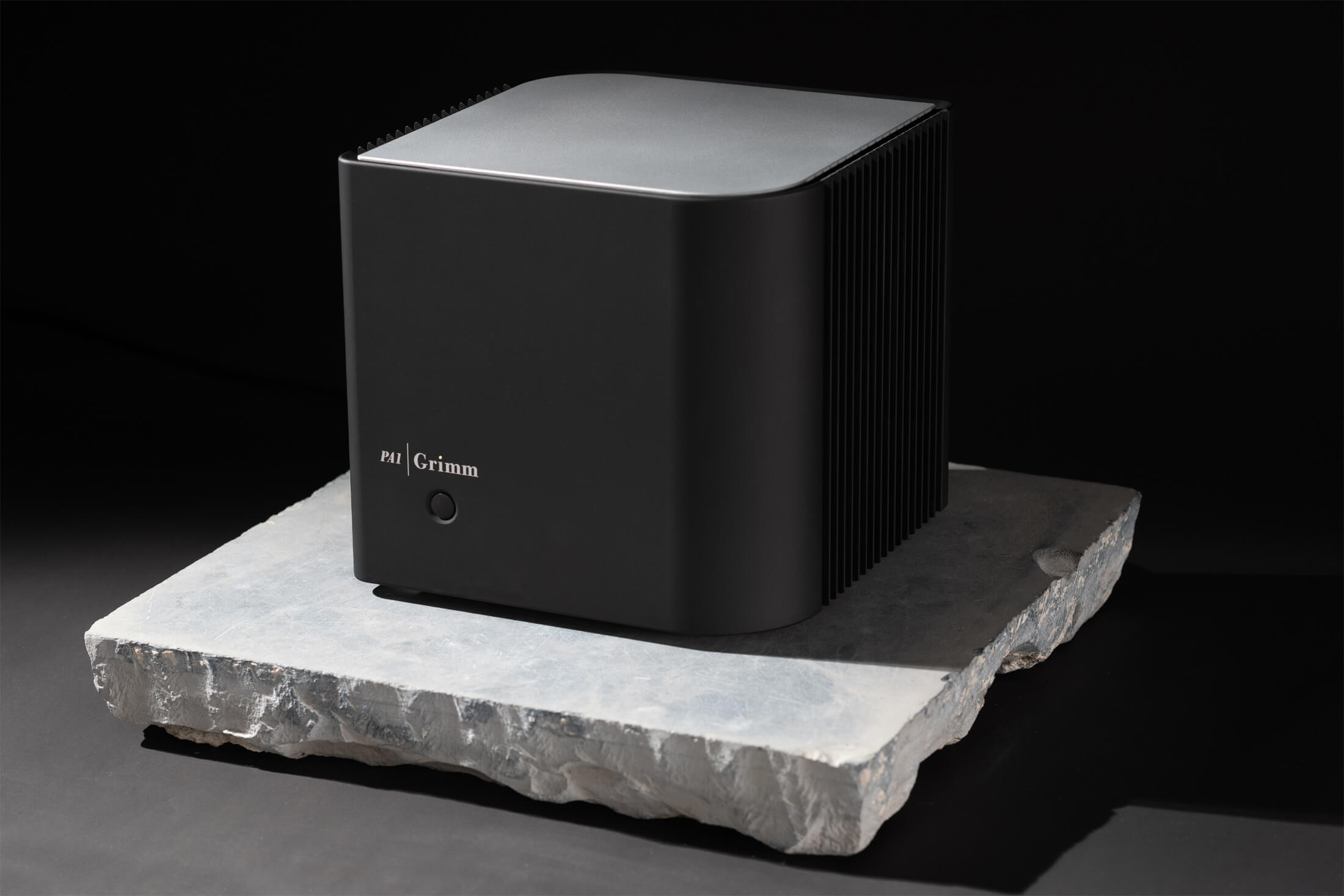แอมพลิฟายเออร์ Class A ระดับพรีเมียม: ศิลปะการขยายเสียงจาก Luxman และ Grimm Audio