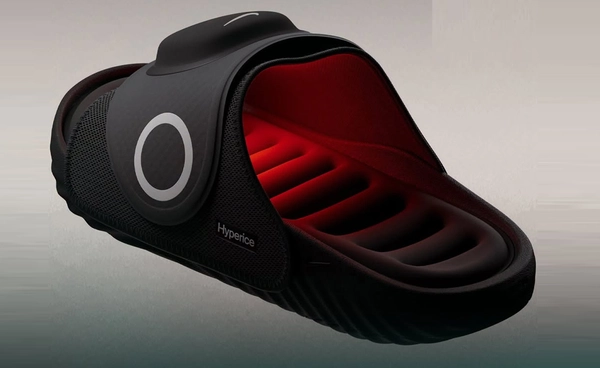 Nike Hyperice Air Zoom Hyperslide รองเท้าแตะนวดเท้าที่กำลังเปลี่ยนเกมการฟื้นตัว