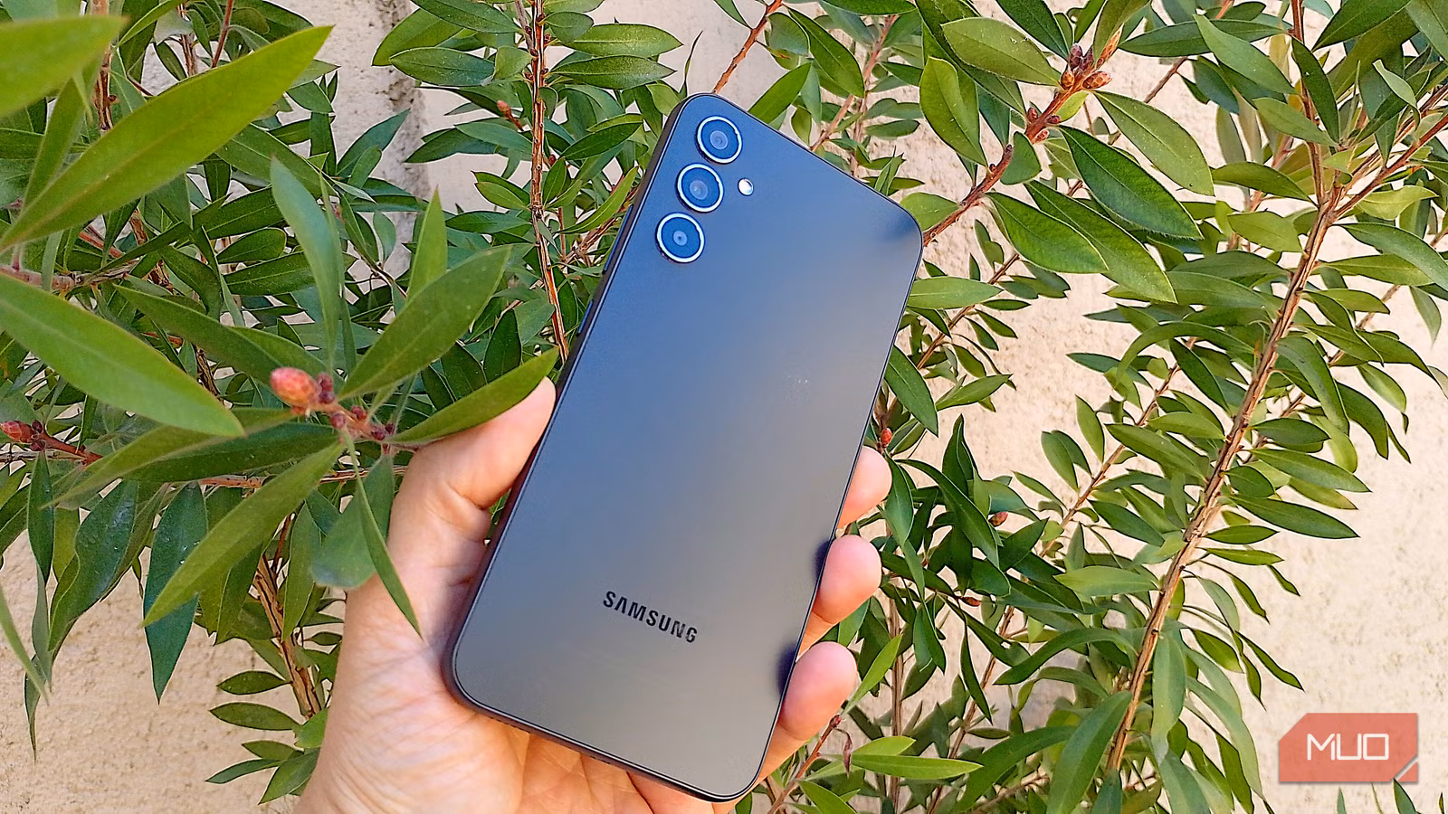 6 การตั้งค่า Samsung Galaxy ที่ซ่อนอยู่ เปลี่ยนกล้องและแบตทันตา