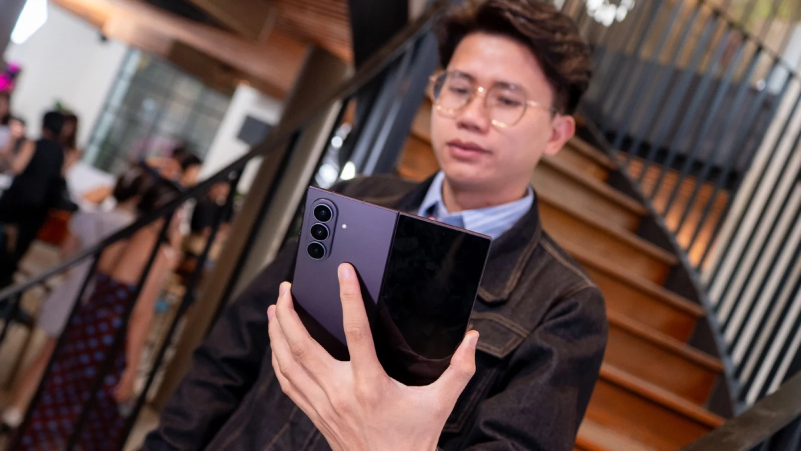 รีวิว Galaxy Z Fold 8 Ultra เมื่อดีไซน์บางและสัดส่วนจอใหม่เปลี่ยนทุกวันใช้งาน