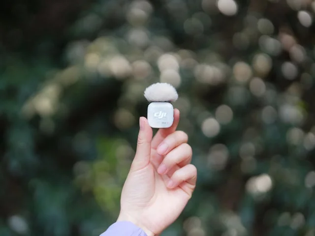 DJI Mic Mini 2S ไมโครโฟนไร้สายจิ๋วที่จริงจังกับเสียง