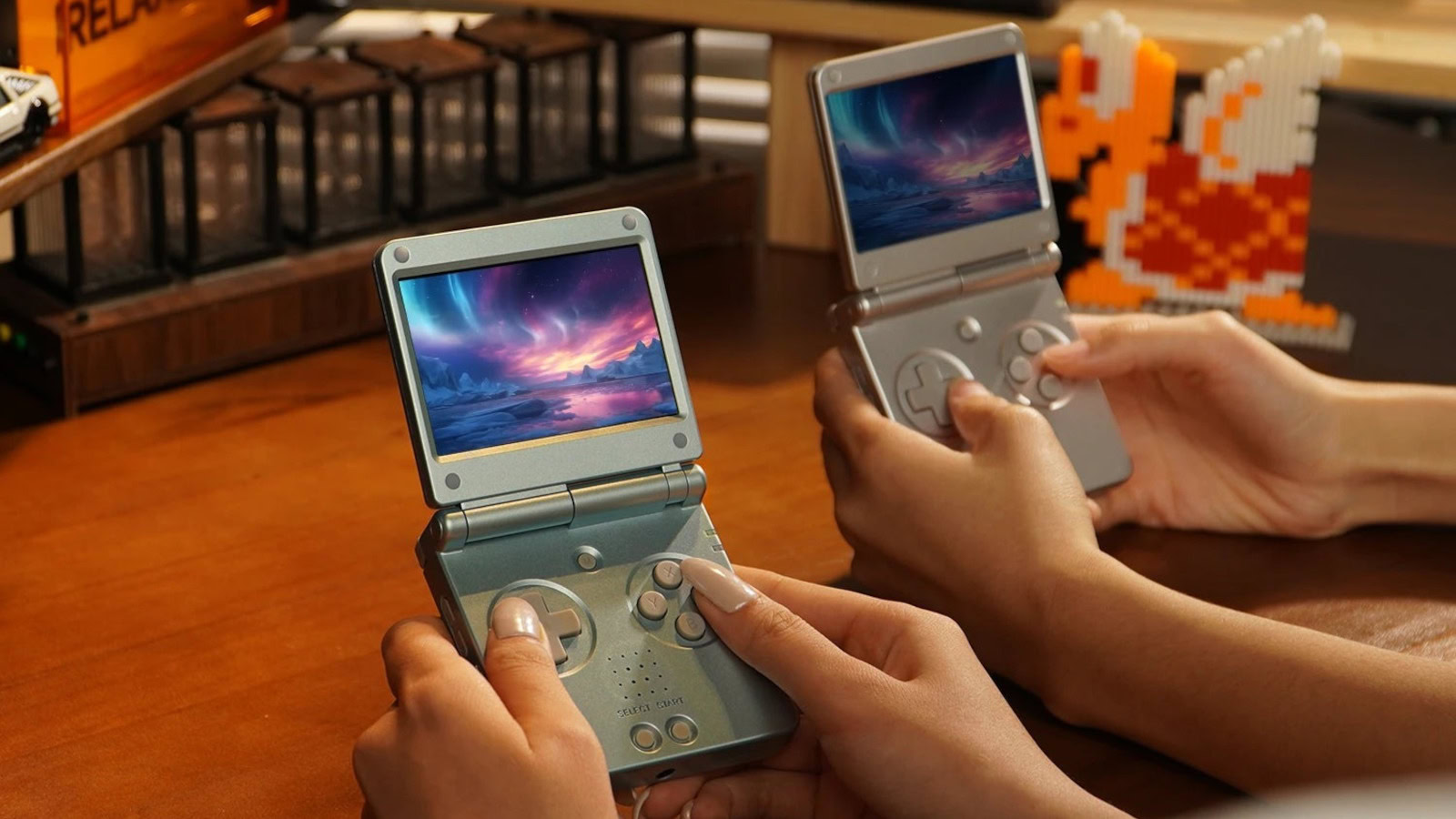 คลอน Game Boy Advance SP จุดกระแสเรโทรพกพาอีกครั้ง